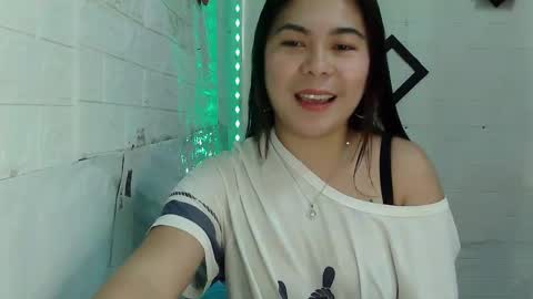 Snapshot of kinky_gurl69 chatting on 12-05-24, 12:08 mary online show from 12-05-24, 12:08