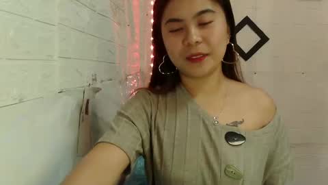 Snapshot of kinky_gurl69 chatting on 01-21-25, 01:18 mary online show from 01-21-25, 01:18