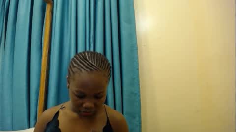 Pixie online show from 10-10-25, 04:50