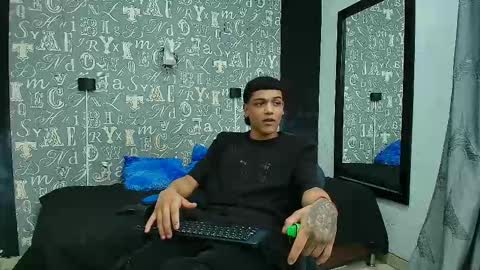   online show from 09-25-25, 07:06