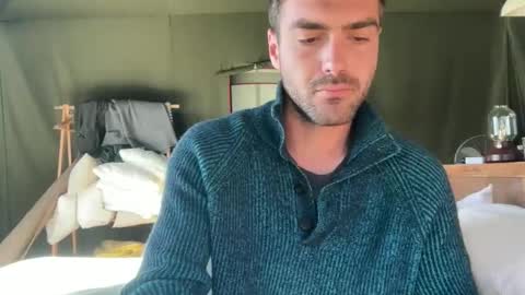 M online show from 11-06-25, 09:32