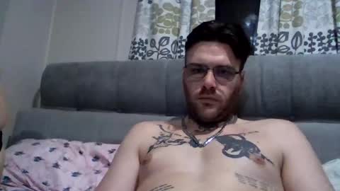 Snapshot of kinkycouple37305 chatting on 02-23-26, 07:11 kinkycouple online show from 02-23-26, 07:11