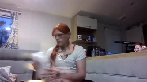 Snapshot of kinkycouple37305 chatting on 02-26-26, 05:45 kinkycouple online show from 02-26-26, 05:45