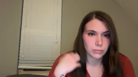 Snapshot of kinkycreative chatting on 11-17-25, 11:21 kinkycreative online show from 11-17-25, 11:21