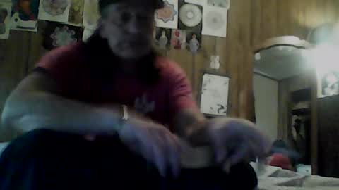 Snapshot of kinkydads69 chatting on 07-10-26, 07:38 kinkydads69 online show from 07-10-26, 07:38