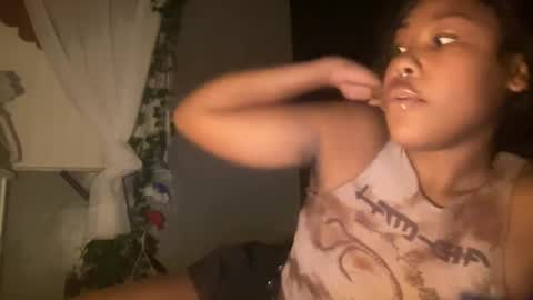 Bunniii online show from 01-29-25, 09:44