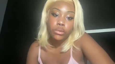 Bunniii online show from 02-08-25, 06:43