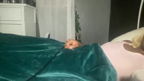 Bunniii online show from 02-08-25, 09:46