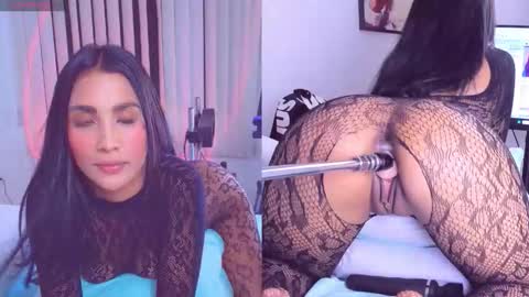 Snapshot of kinkymindy_ chatting on 11-26-25, 08:21 Mindy online show from 11-26-25, 08:21