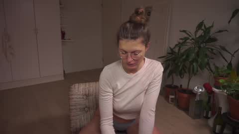 Mary the Soulmate online show from 12-19-24, 04:35