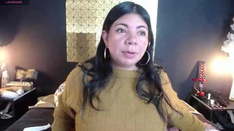 kinkyy_mom online show from 03-18-26, 04:54
