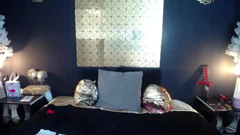 Snapshot of kinkyy_mom chatting on 04-28-26, 04:23 kinkyy_mom online show from 04-28-26, 04:23