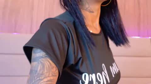 KiO online show from 11-21-25, 04:11