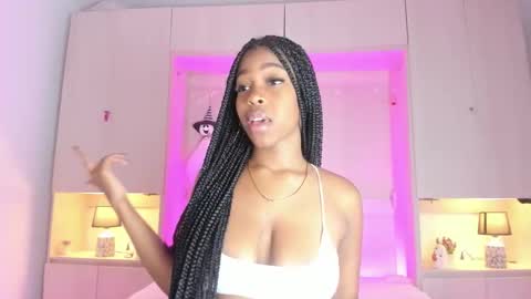 M A R A  online show from 10-11-25, 12:47