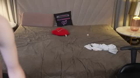 Sweet girls online show from 07-22-26, 11:07
