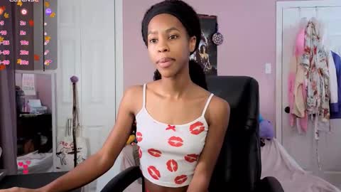 Kira21 13 online show from 11-19-25, 04:18