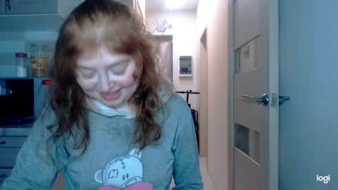 Kira online show from 04-10-26, 01:05