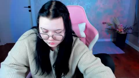 kira online show from 04-13-26, 09:26