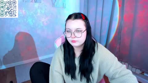 kira online show from 04-17-26, 09:01