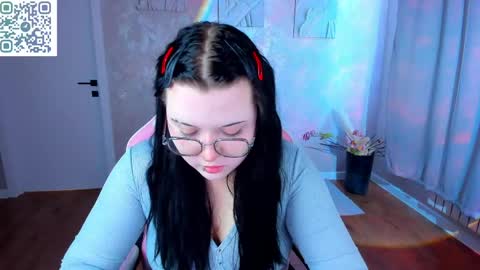 kira online show from 04-19-26, 09:08