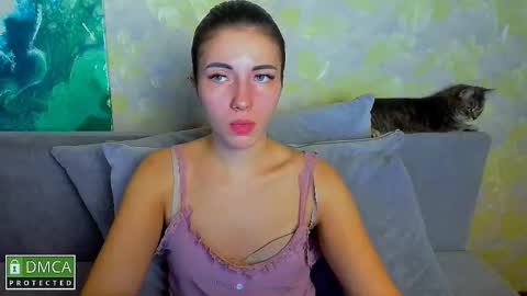 Kira  online show from 11-19-25, 07:25