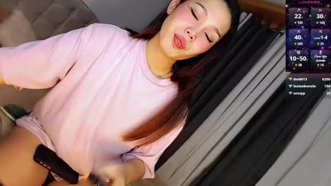 KIRA online show from 03-12-25, 06:51