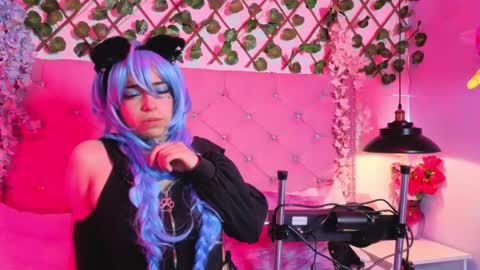 Kira online show from 05-27-26, 08:17