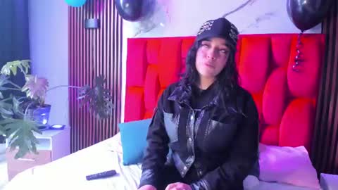 Kira online show from 07-04-26, 04:13
