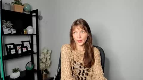 Snapshot of kirabliss28 chatting on 05-25-26, 05:46 KIRA online show from 05-25-26, 05:46