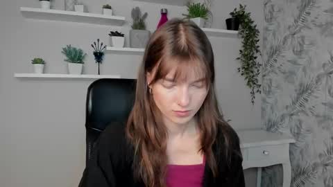 Snapshot of kirabliss28 chatting on 05-26-26, 05:36 KIRA online show from 05-26-26, 05:36