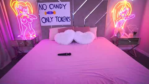 Kira online show from 10-30-25, 08:53