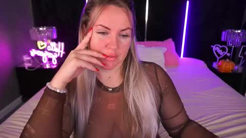 Kira online show from 11-14-25, 12:09