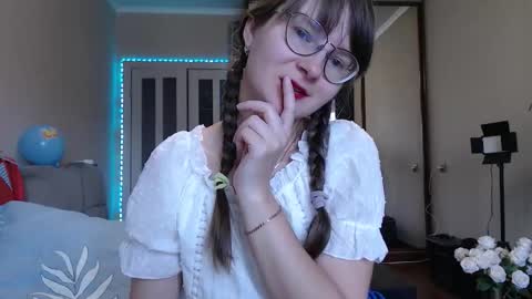 Snapshot of kiragoldens chatting on 09-21-25, 06:04 KiraGoldens online show from 09-21-25, 06:04