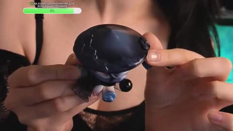 Kira    online show from 10-25-25, 11:32