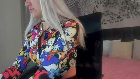 Kira online show from 11-01-25, 02:46