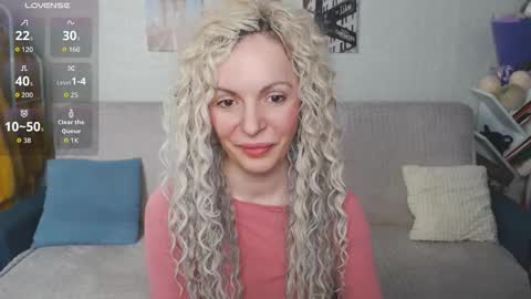 kiramartins cat online show from 11-26-25, 05:25