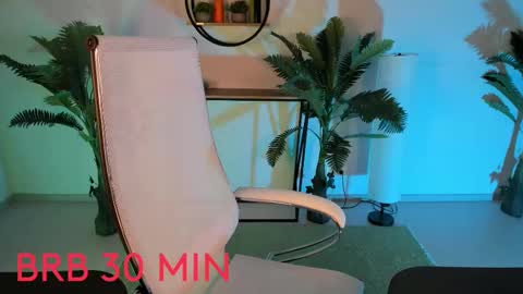 Kira online show from 03-11-25, 11:26