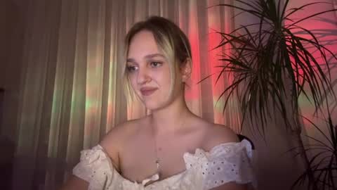 Snapshot of kiramoon_8 chatting on 07-17-26, 08:24 Luna online show from 07-17-26, 08:24
