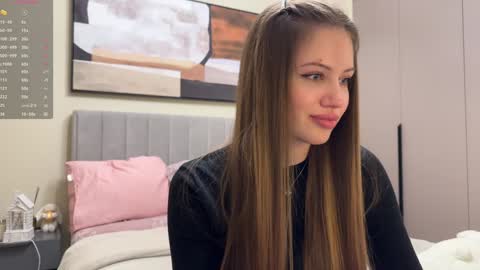 Kira online show from 12-04-24, 11:08