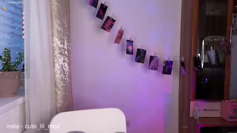 Kira cute online show from 12-04-25, 11:30