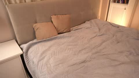 kiri_pvt online show from 11-12-25, 10:52