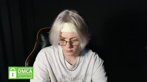 Snapshot of kirill_20_cm chatting on 05-05-26, 02:36 Kirill and Andrey online show from 05-05-26, 02:36