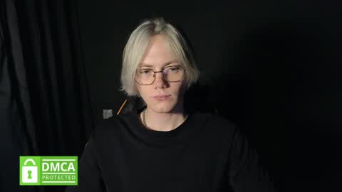 Snapshot of kirill_20_cm chatting on 05-25-26, 01:28 Kirill and Andrey online show from 05-25-26, 01:28