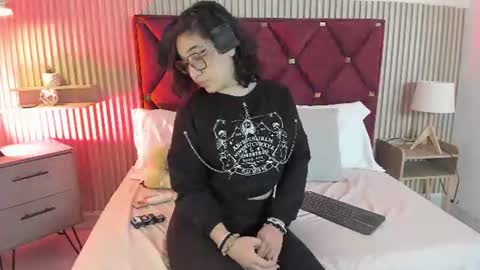 Samantha  Velvet online show from 07-24-26, 04:43