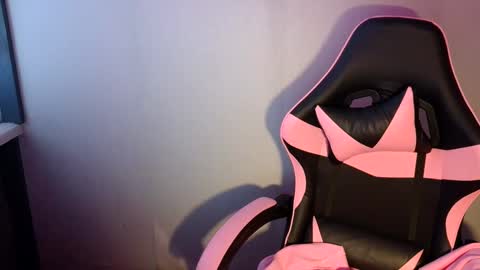 kiss_ameliaa online show from 03-11-25, 11:33