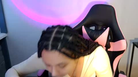 kiss_ameliaa online show from 03-12-25, 08:51