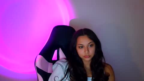 kiss_ameliaa online show from 10-13-25, 10:48