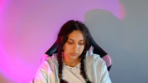 kiss_ameliaa online show from 12-16-25, 12:21