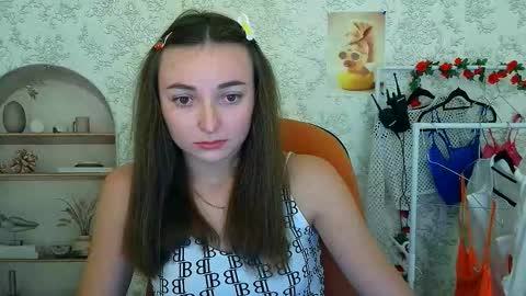 Valeria online show from 10-21-25, 03:35