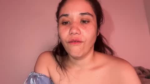 Snapshot of kissandcurrency chatting on 01-19-26, 05:33 Kiss Currency online show from 01-19-26, 05:33